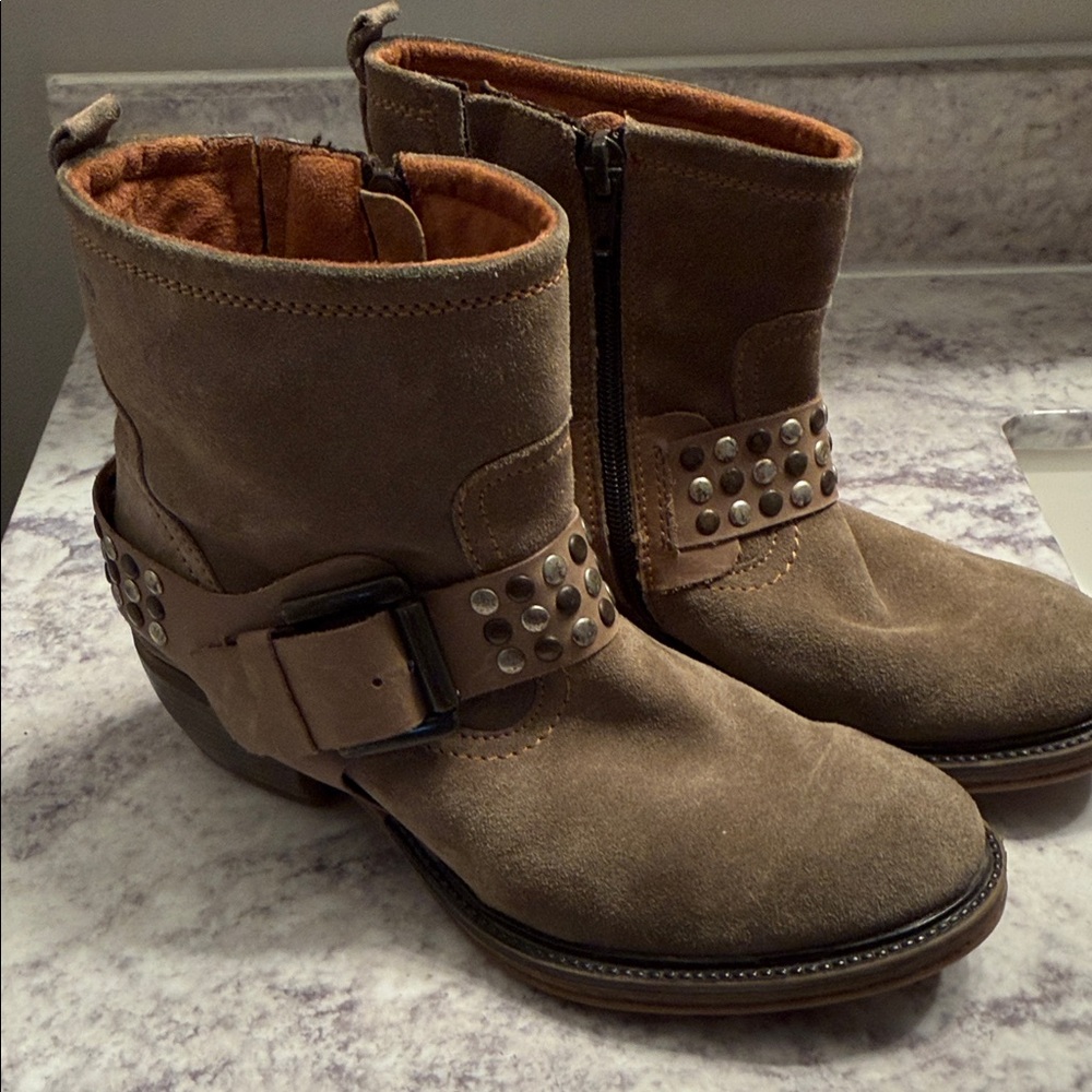 Josef Seibel Taupe Suede Studded Ankle Booties size 37